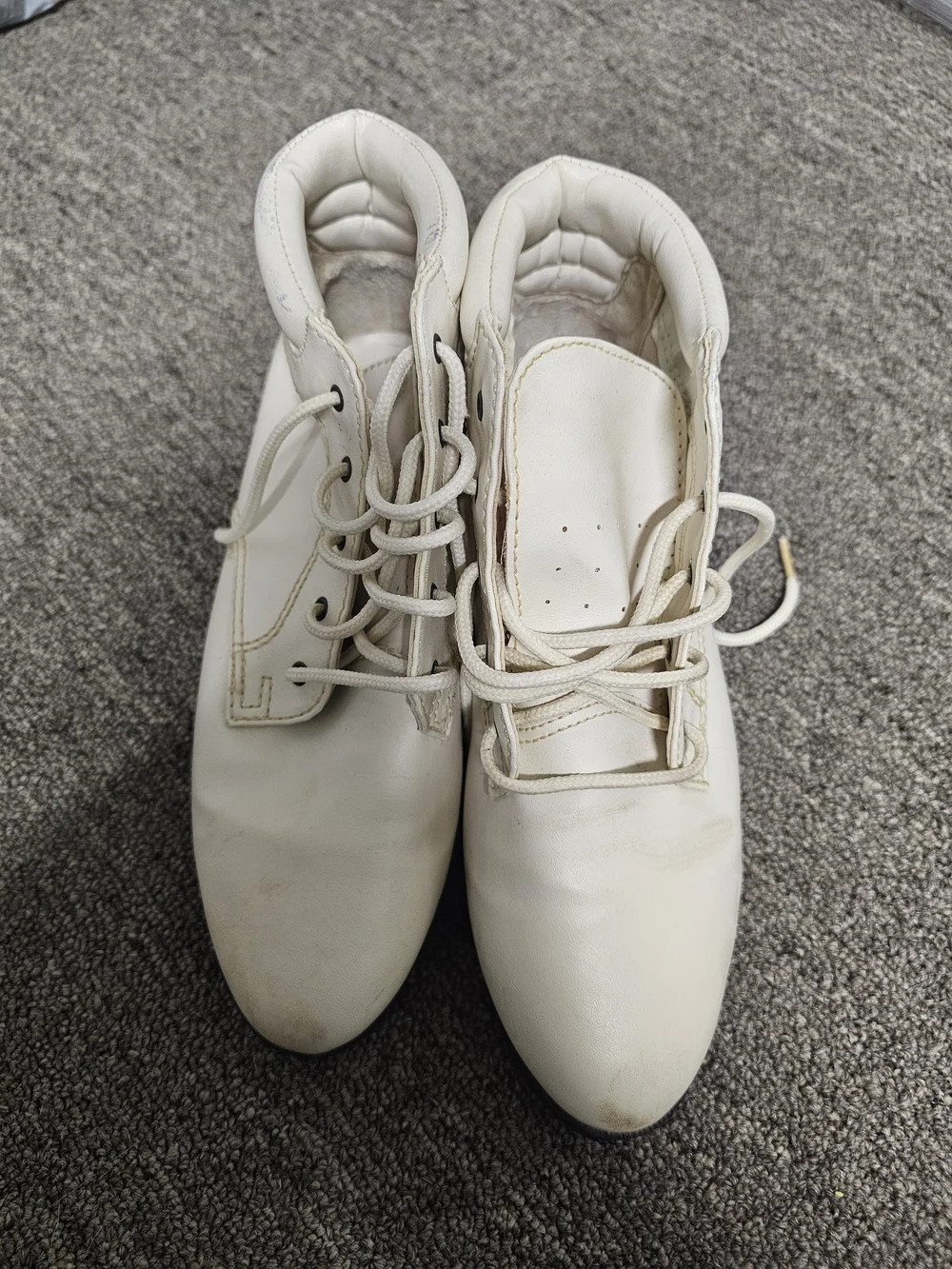 Women's Vintage White Lace-Up Leather Boots
